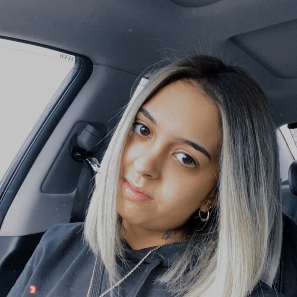 Meet your Posher, Nadia